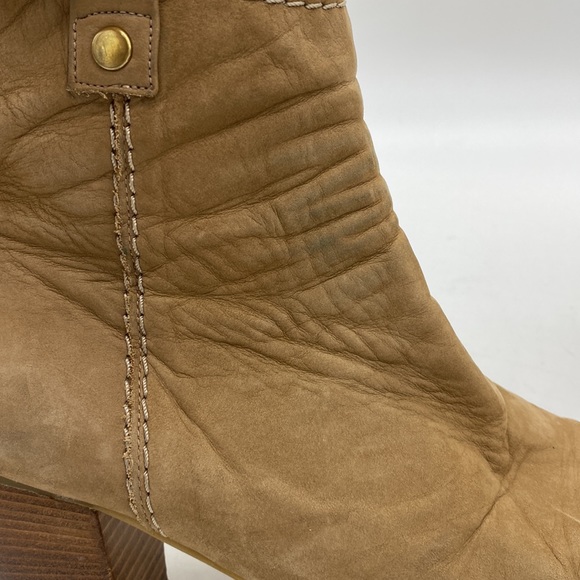 Stuart Weitzman Russell Bromley Nubuck Ankle Booties Heeled Boots Tan Womens 9 - Picture 7 of 16